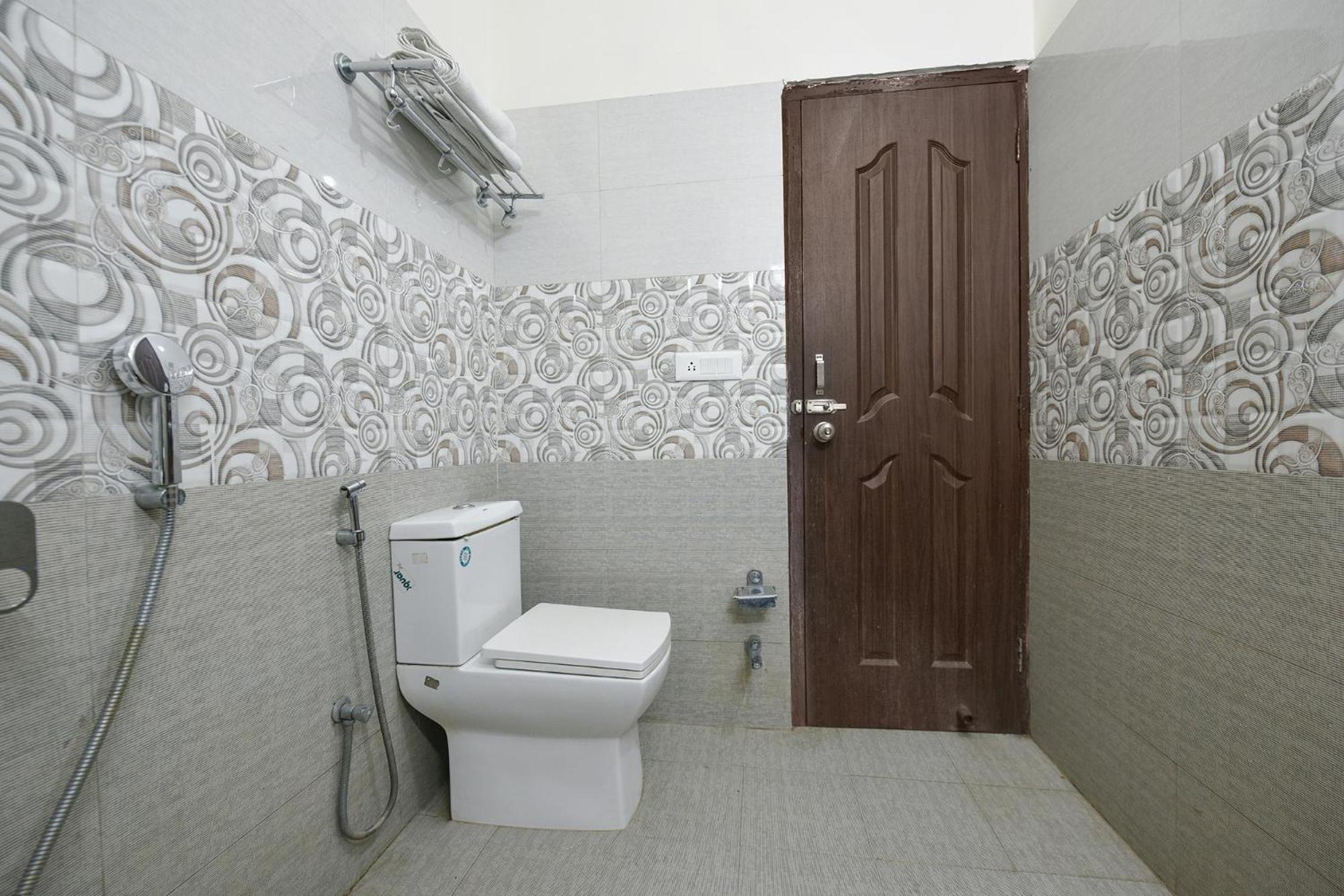 Fabhotel Kempty Lake Resort Mussoorie Extérieur photo